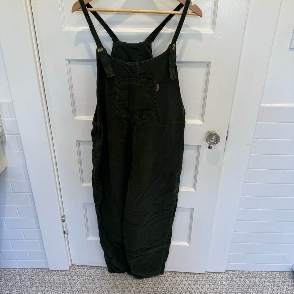 Women's Passenger Meadows Corduroy Overalls/Dungarees in Forest Green, Size XL/R